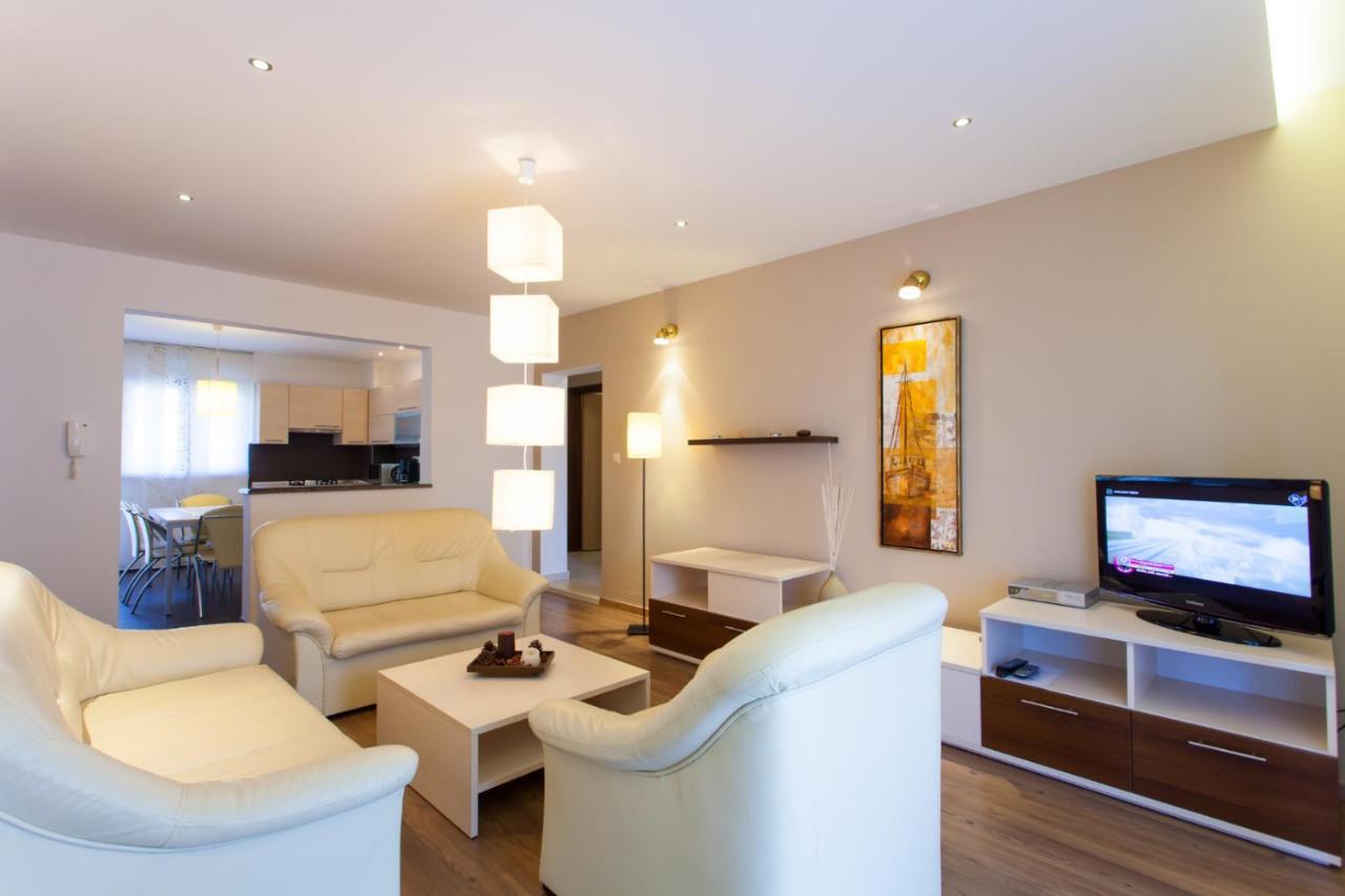 Apartments Banic Пореч Экстерьер фото